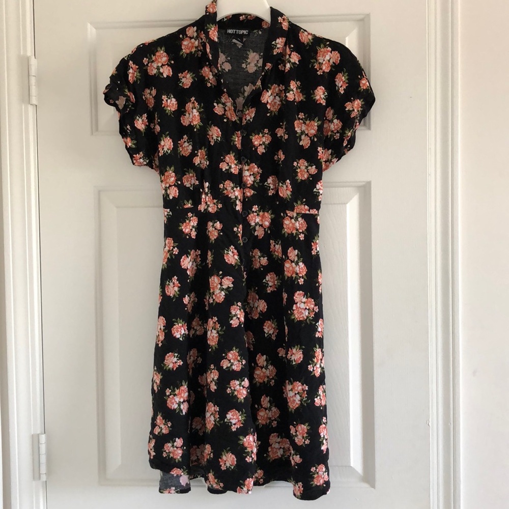 Floral collared button up dress